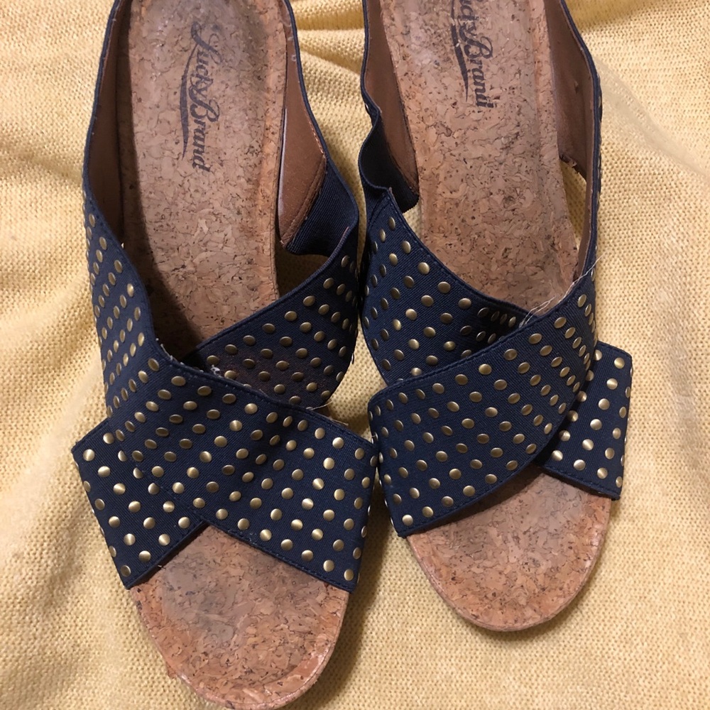 Lucky Brand Navy and Gold Women’s Sandals